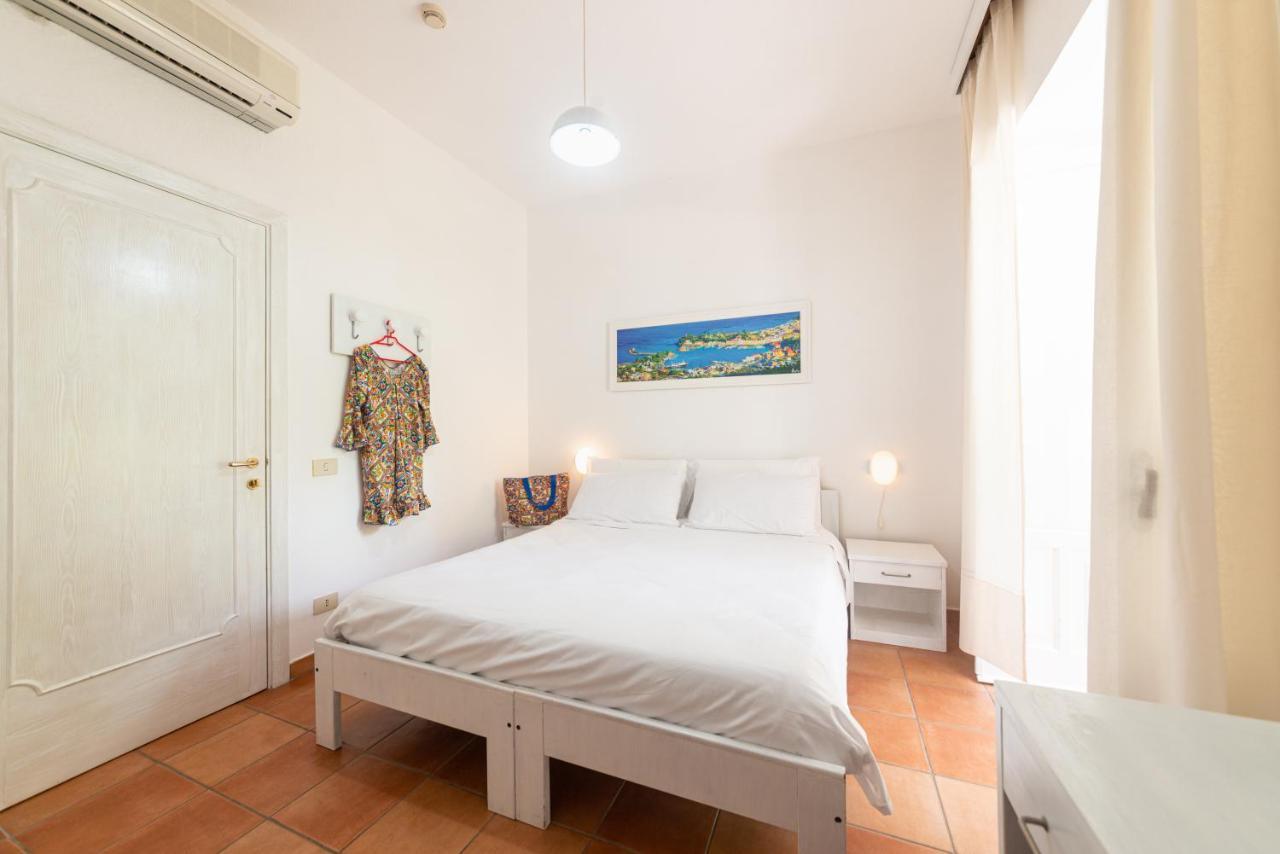 Villa Bina Sea Hotel Sant'Angelo  Екстер'єр фото
