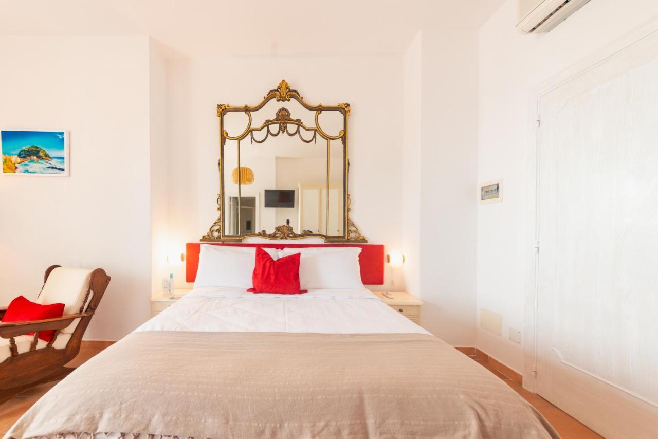 Villa Bina Sea Hotel Sant'Angelo  Екстер'єр фото
