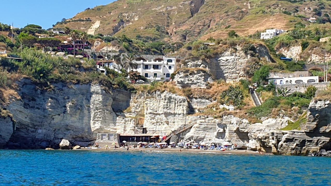 Villa Bina Sea Hotel Sant'Angelo  Екстер'єр фото