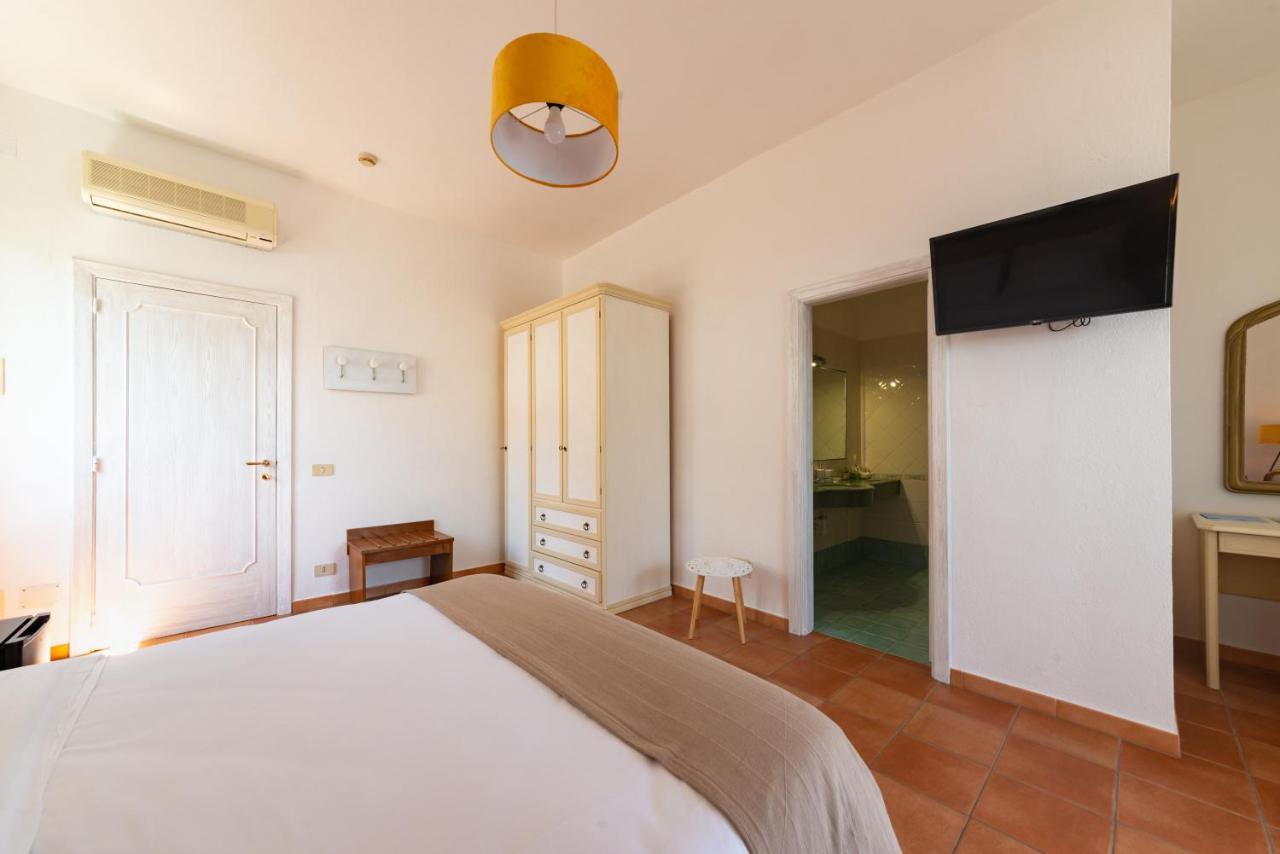 Villa Bina Sea Hotel Sant'Angelo  Екстер'єр фото