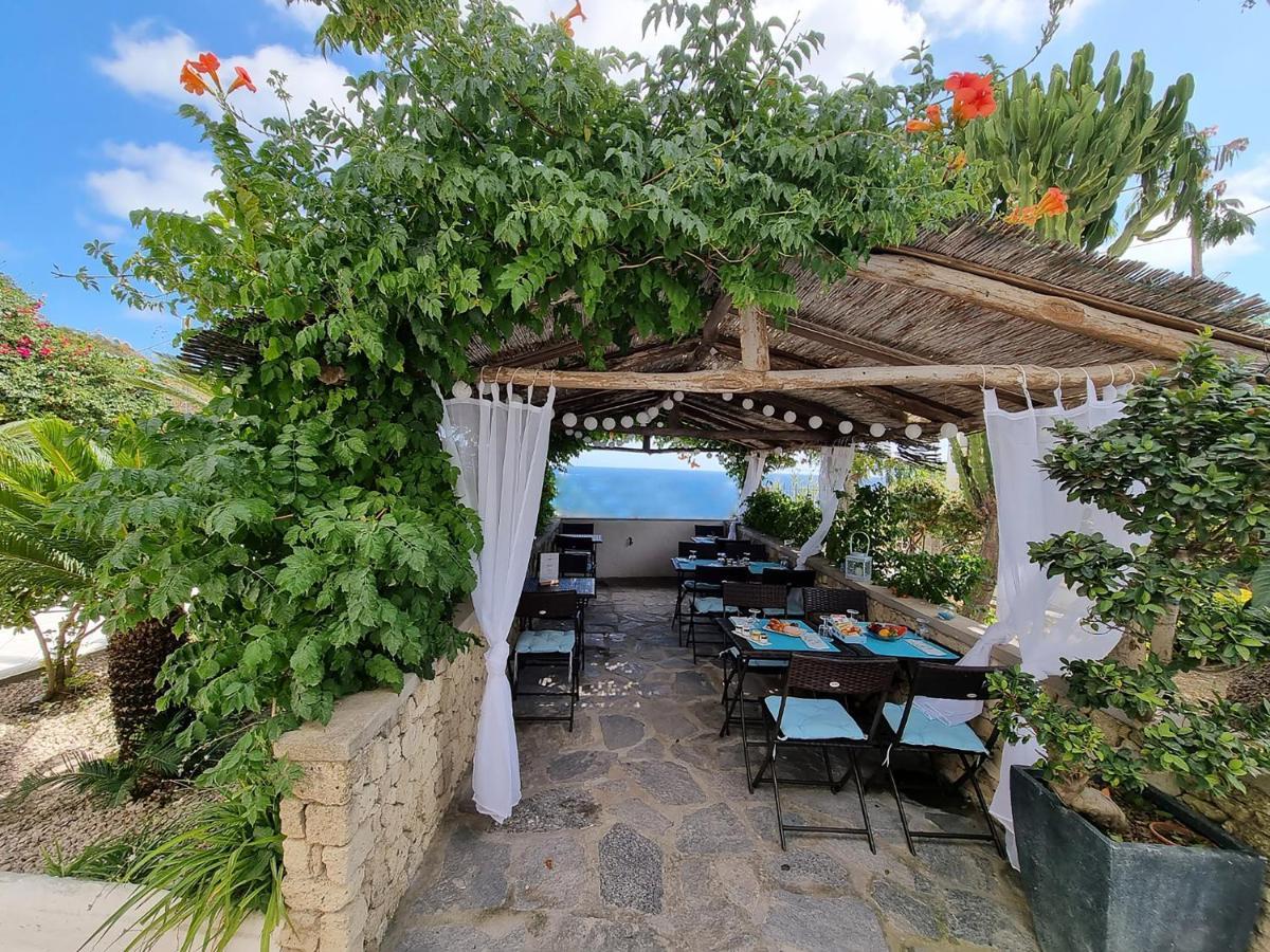 Villa Bina Sea Hotel Sant'Angelo  Екстер'єр фото