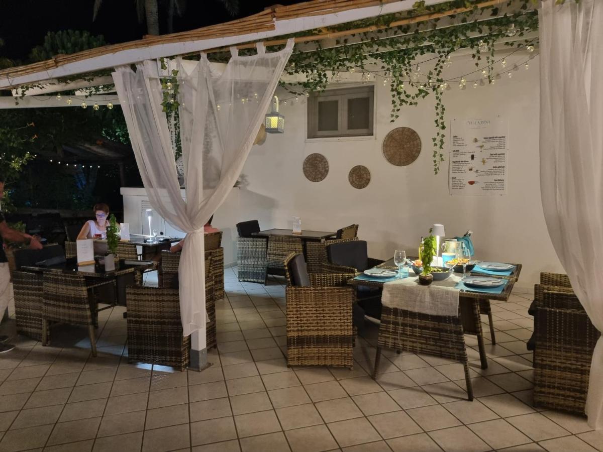 Villa Bina Sea Hotel Sant'Angelo  Екстер'єр фото
